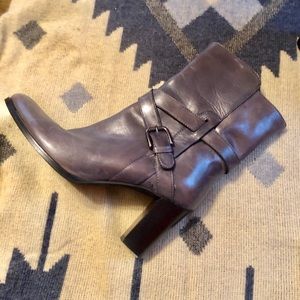 SESTO MEUCCI SIZE 10 made in Italy heeled boots